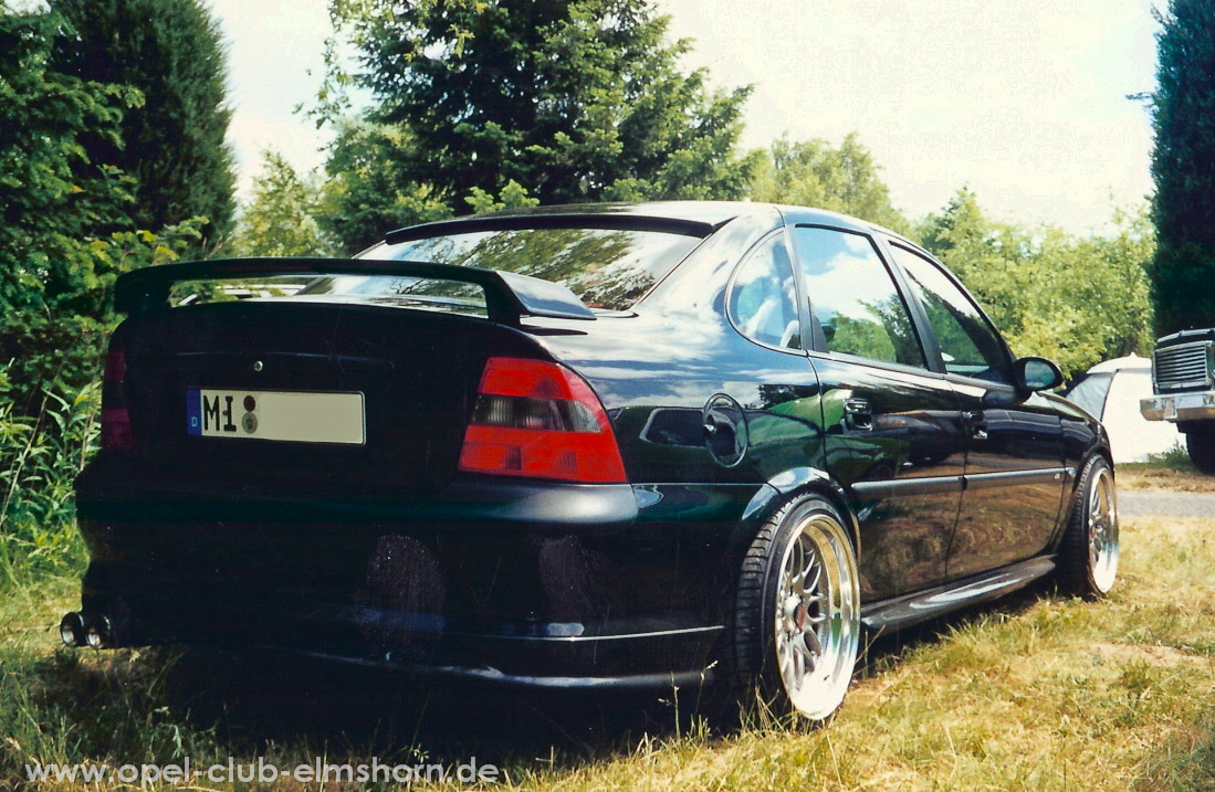 Kirchhorst-2001-0021-Vectra-B-i500