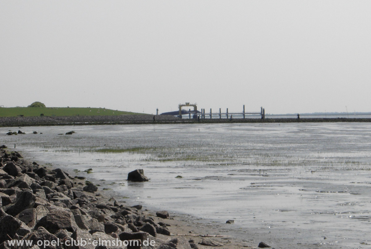 Brunsbuettel-2009-0026-Elbe-vor-Brunsbuettel