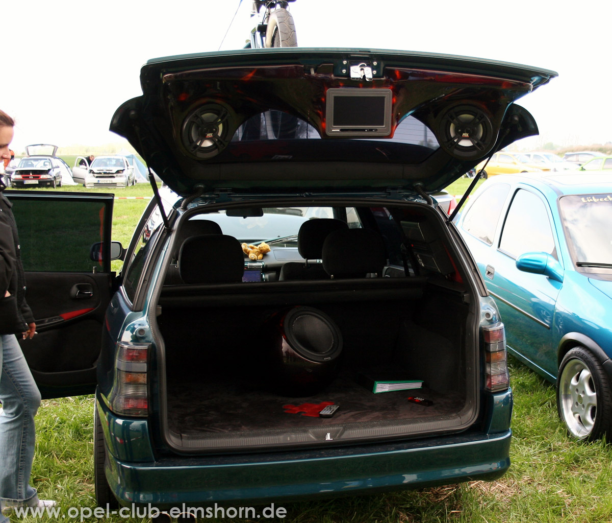 Brunsbuettel-2010-0034-Astra-F-Caravan