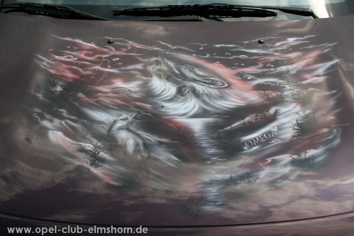 Brunsbuettel-2010-0041-Omega-B-Motorhaube