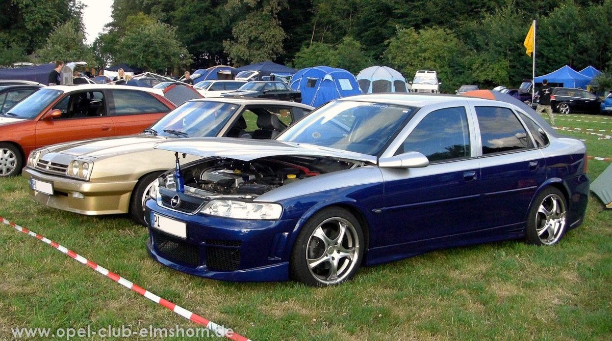 Wildeshausen-2010-0024-Michaels-Manta-und-Jans-Vectra