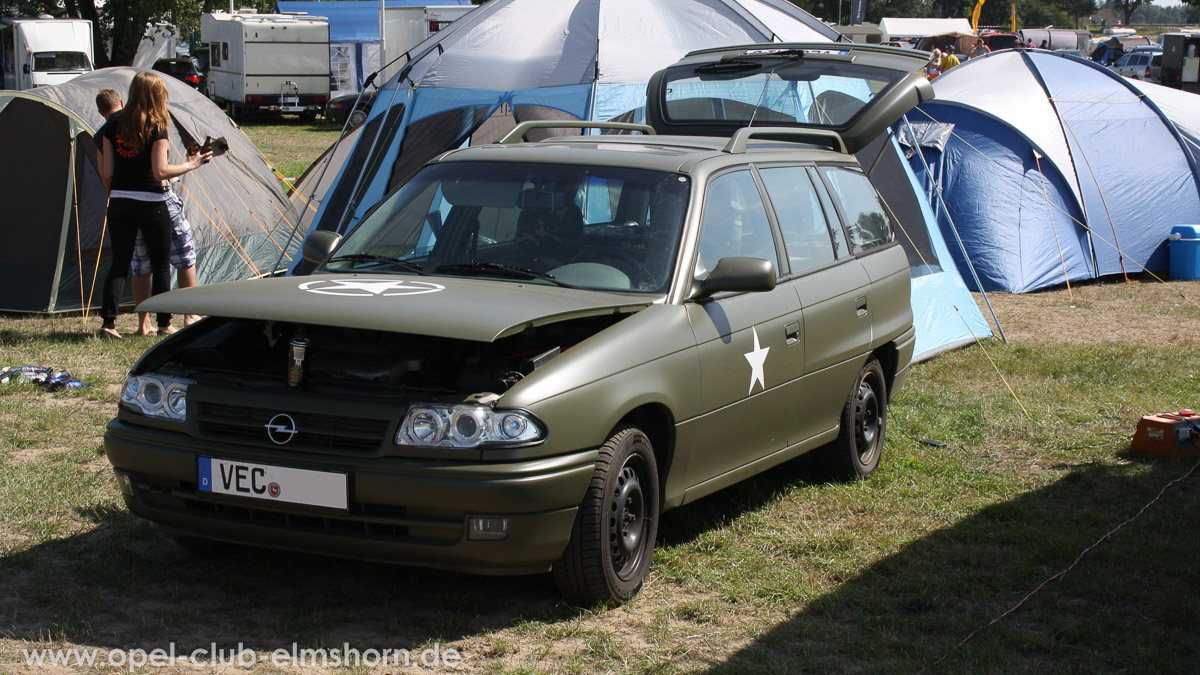 Lemwerder-2013-0144-Opel-Astra-F-Caravan