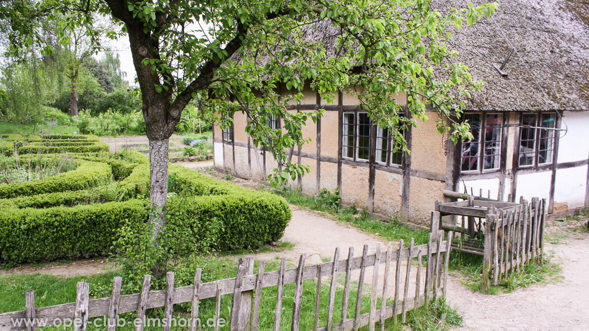 Rosengarten-2014-0029-Museumsgelaende