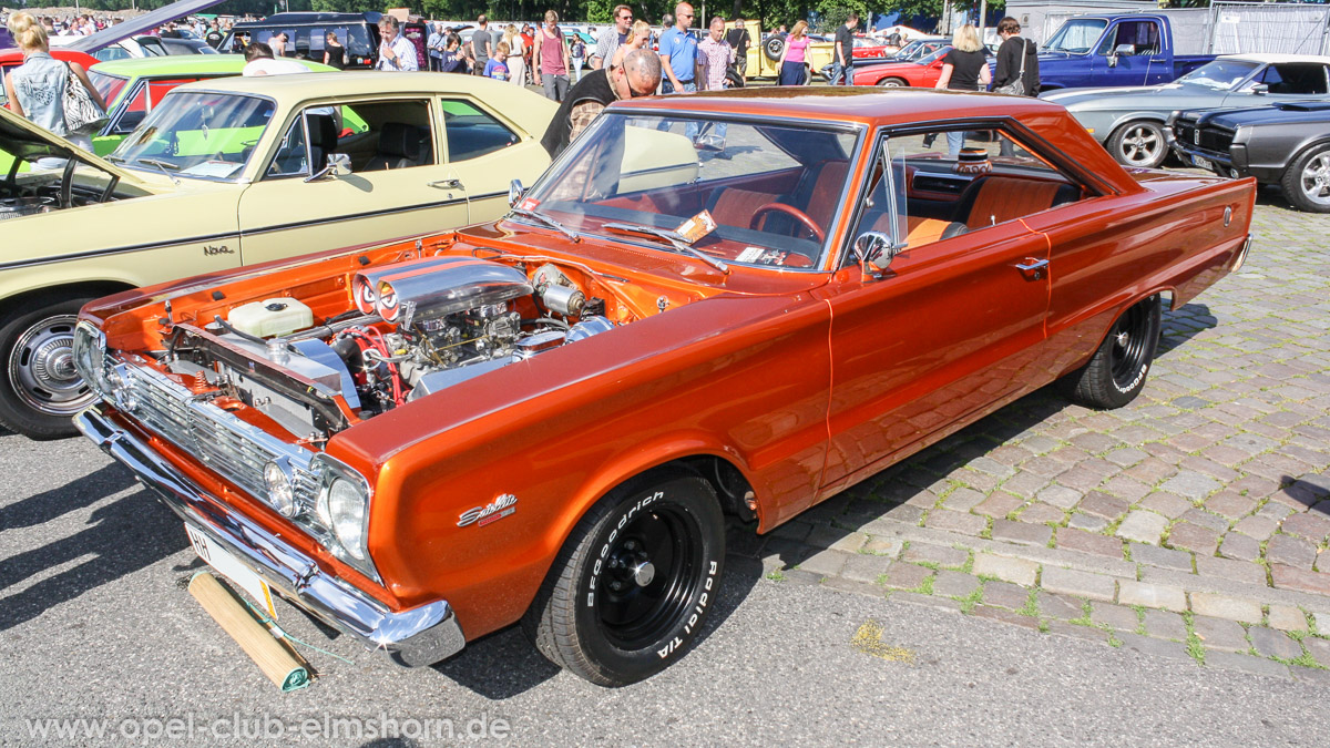 Street-Mag-Show-Hamburg-2014-0001-Plymouth-Satellite