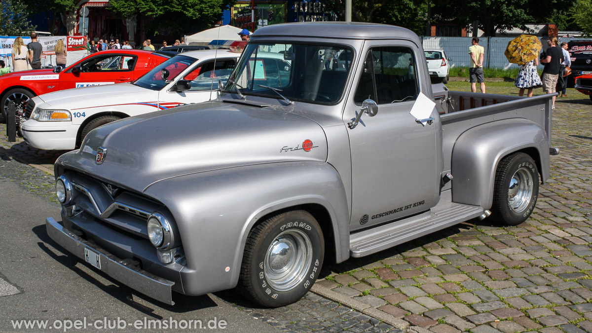 Street-Mag-Show-Hamburg-2014-0021-Ford-F100