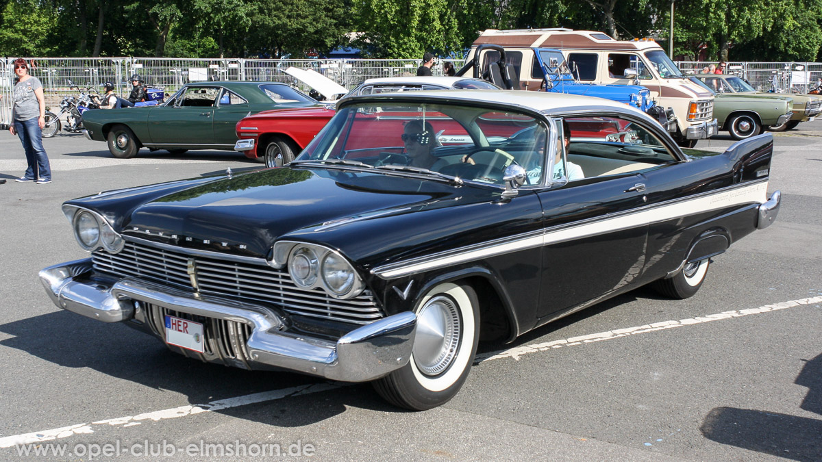 Street-Mag-Show-Hamburg-2014-0174-Chrysler-300