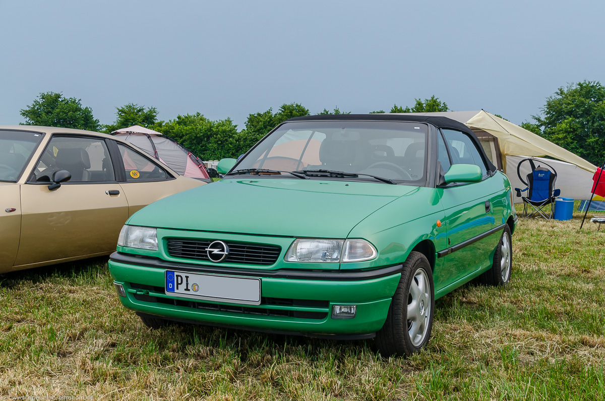 Wahlstedt-2015-0021-Opel-Astra-F-Cabrio