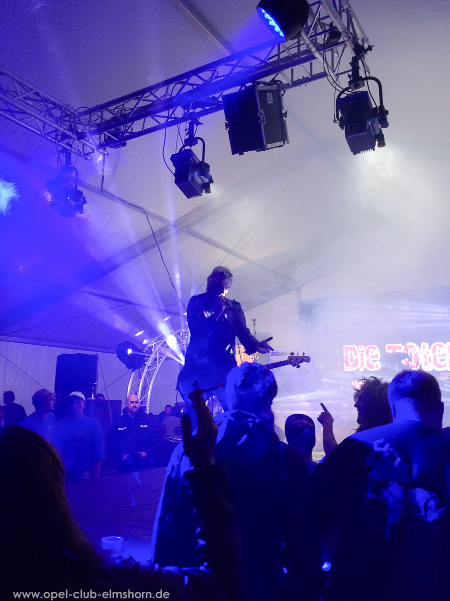 Boltenhagen-2015-0257-Die-Toten-aerzte-Konzert-im-Festzelt