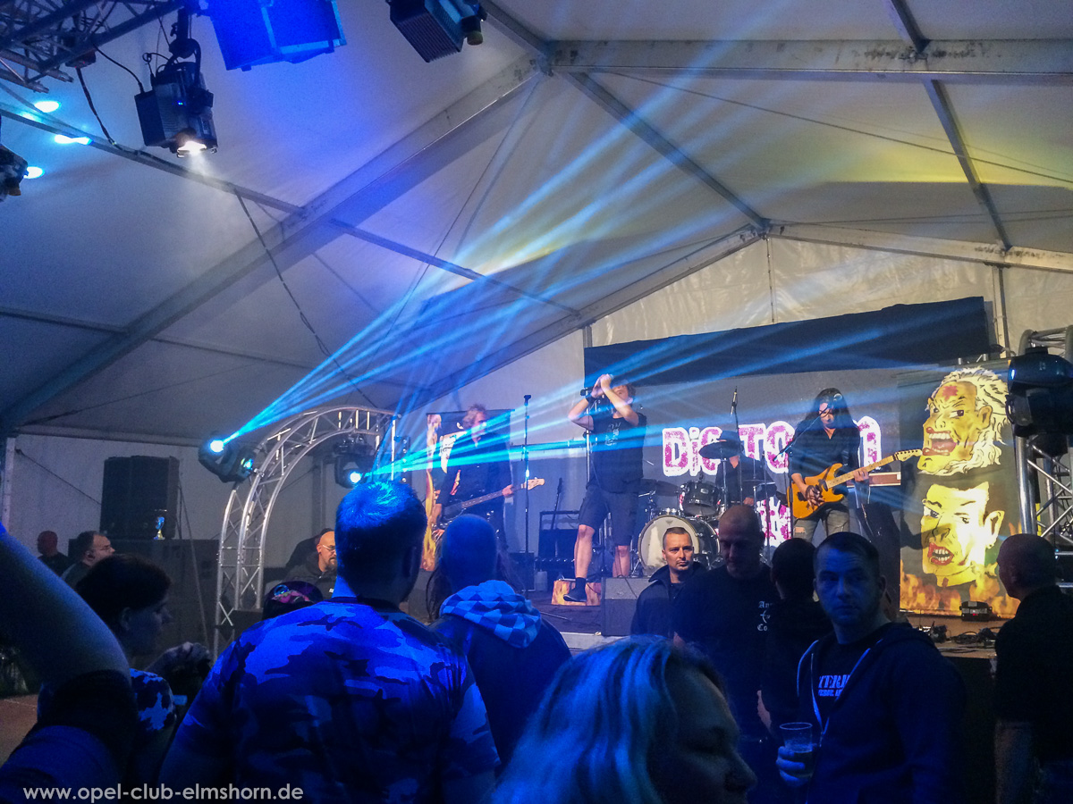 Boltenhagen-2015-0266-Die-Toten-aerzte-Konzert-im-Festzelt