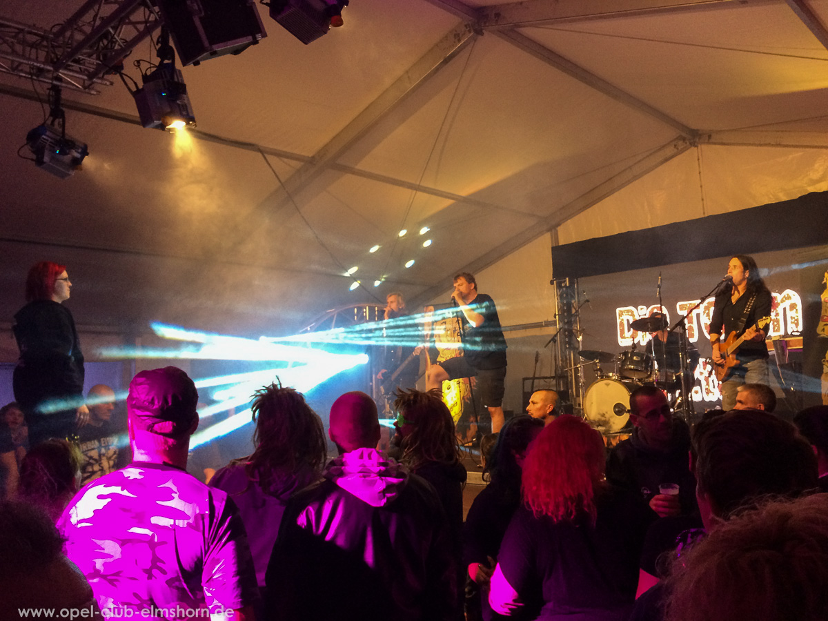 Boltenhagen-2015-0273-Die-Toten-aerzte-Konzert-im-Festzelt