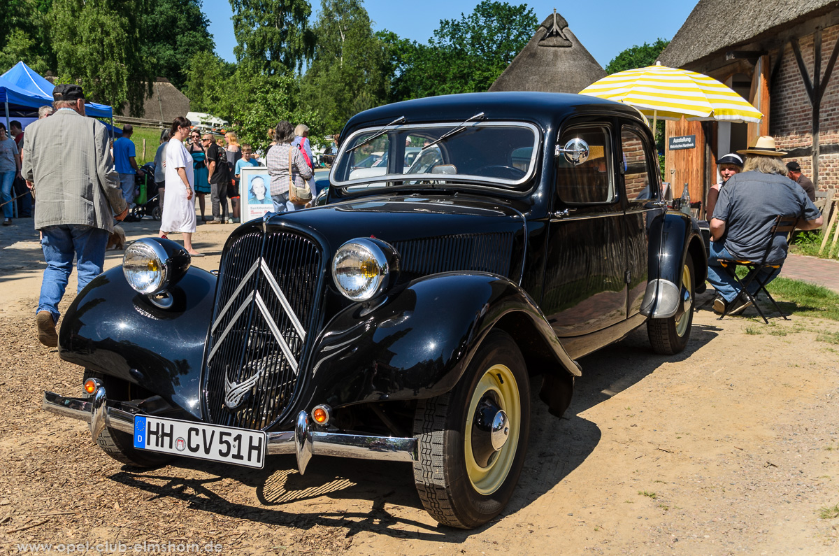 Oldtimertreffen-Rosengarten-Ehestorf-2016-20160605_105624-Citroen-Traction-Avant