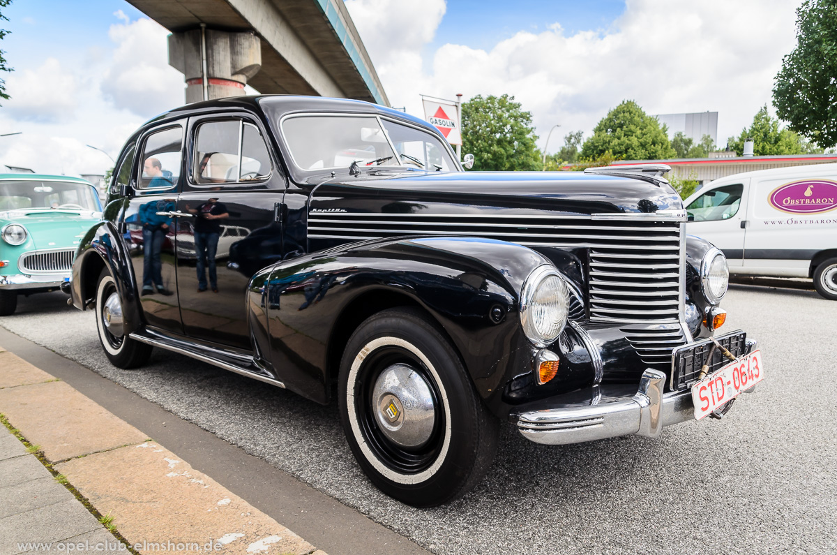 Altopeltreffen-Oldtimertankstelle-Hamburg-2016-20160709_112326-Opel-Kapitän-50