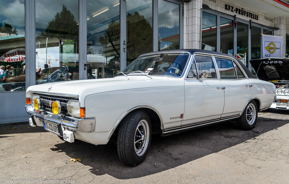 Altopeltreffen-Oldtimertankstelle-Hamburg-2016-20160709_115959-Opel-Commodore-A