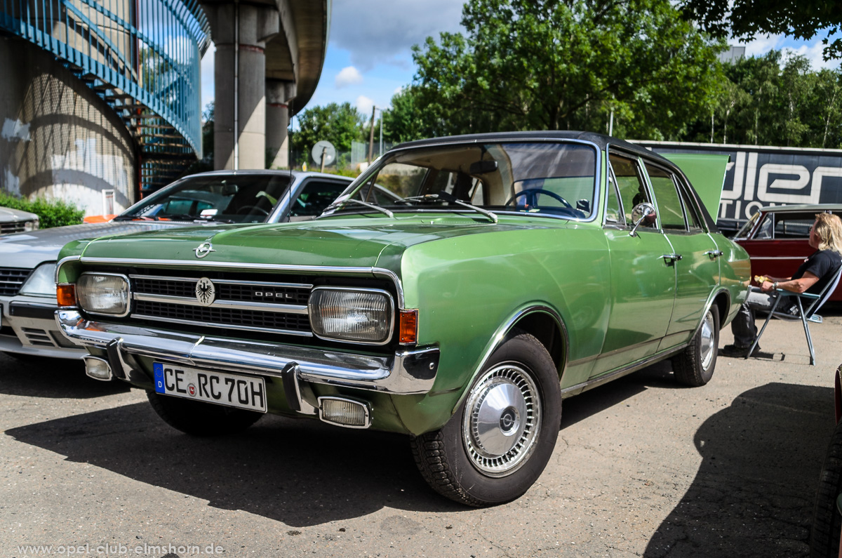 Altopeltreffen-Oldtimertankstelle-Hamburg-2016-20160709_120218-Opel-Rekord-C