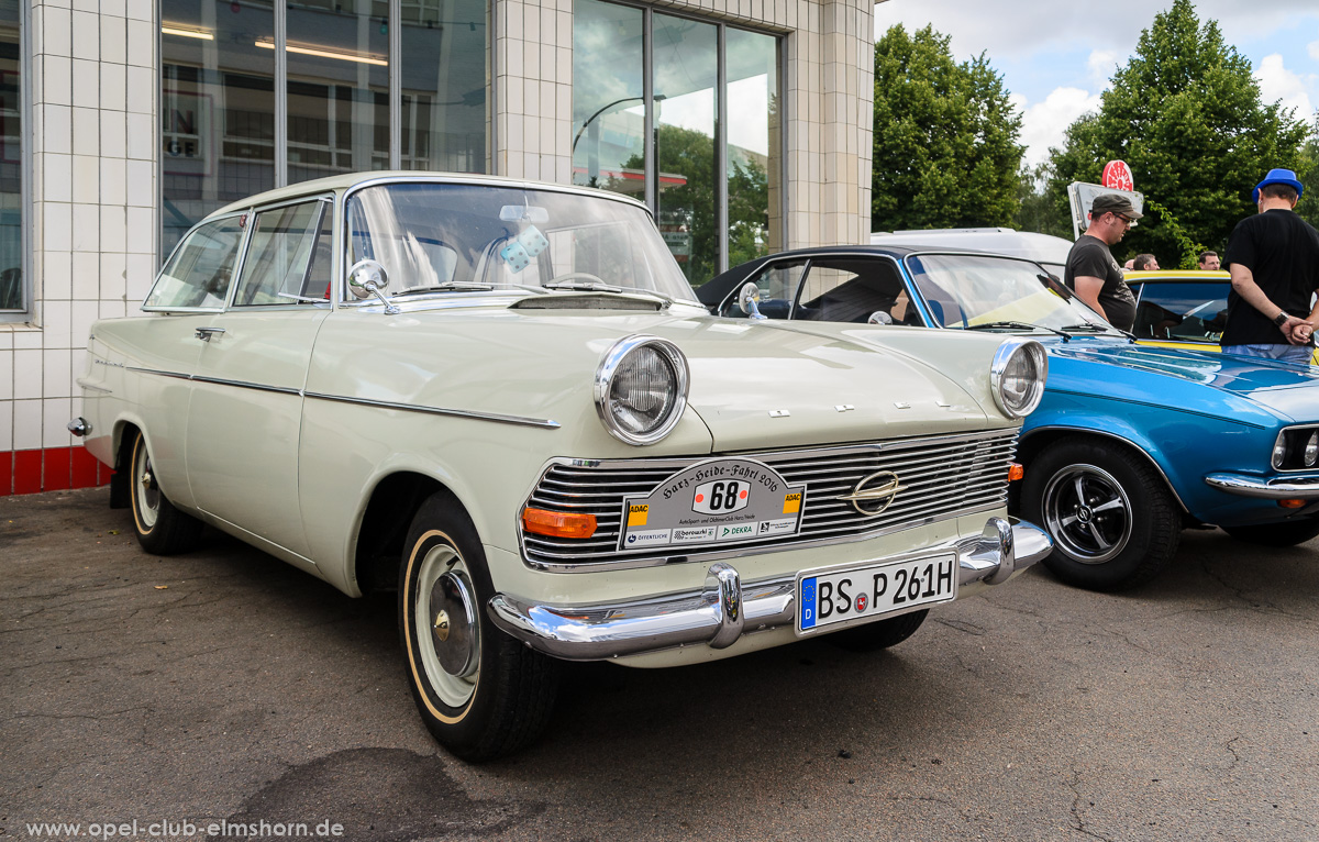 Altopeltreffen-Oldtimertankstelle-Hamburg-2016-20160709_121010-Opel-Rekord-P2