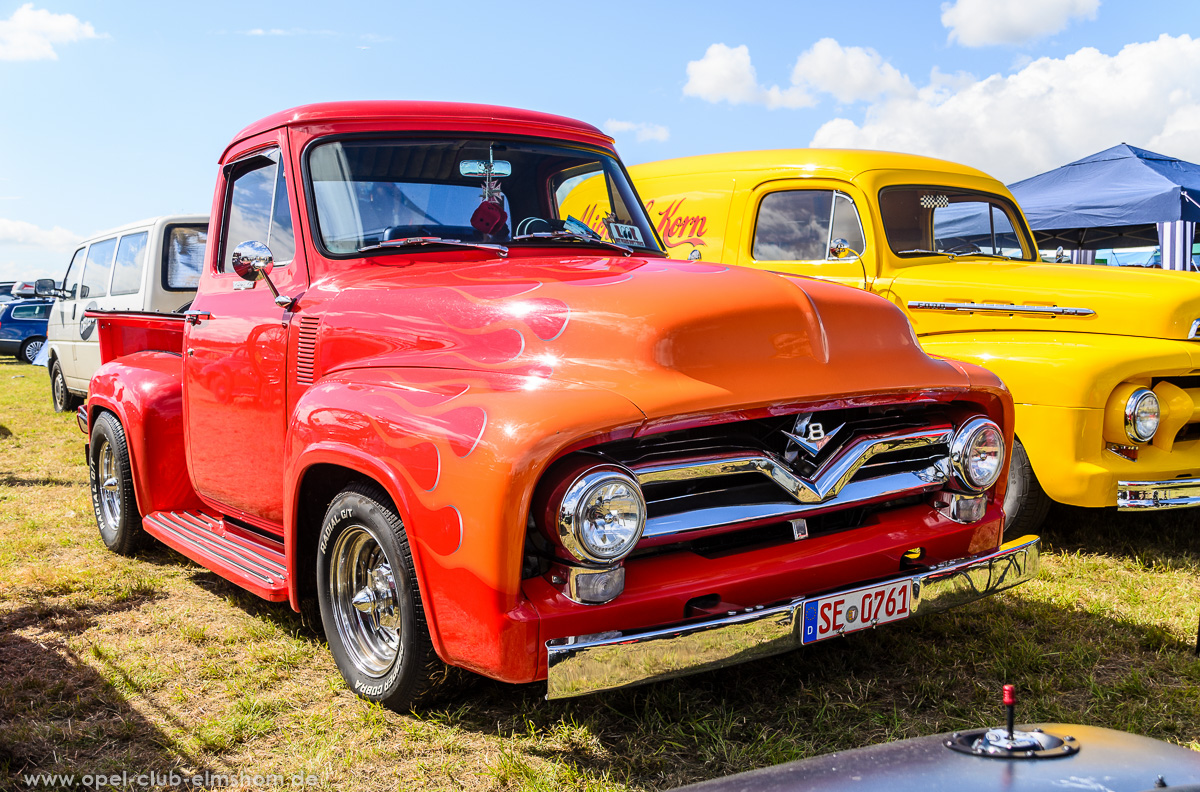 Wings-Wheels-2016-20160730_154147-Ford-F-100