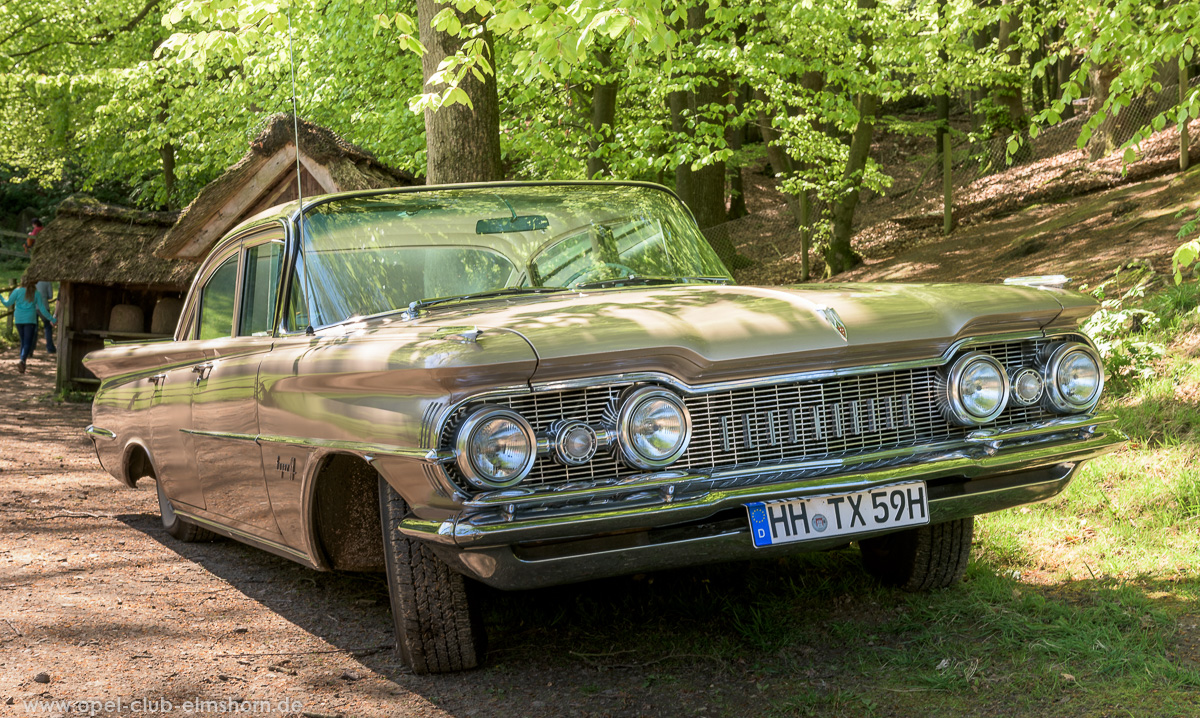 Oldtimertreffen-Rosengarten-2017-20170514_110006-Oldsmobile-Super-88-Coupé