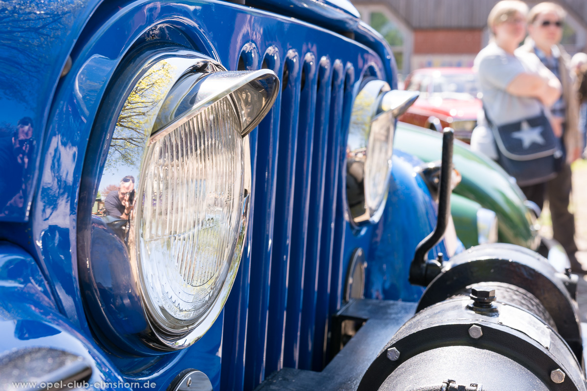 Oldtimertreffen-Rosengarten-2017-20170514_121542-Jeep-Scheinwerfer