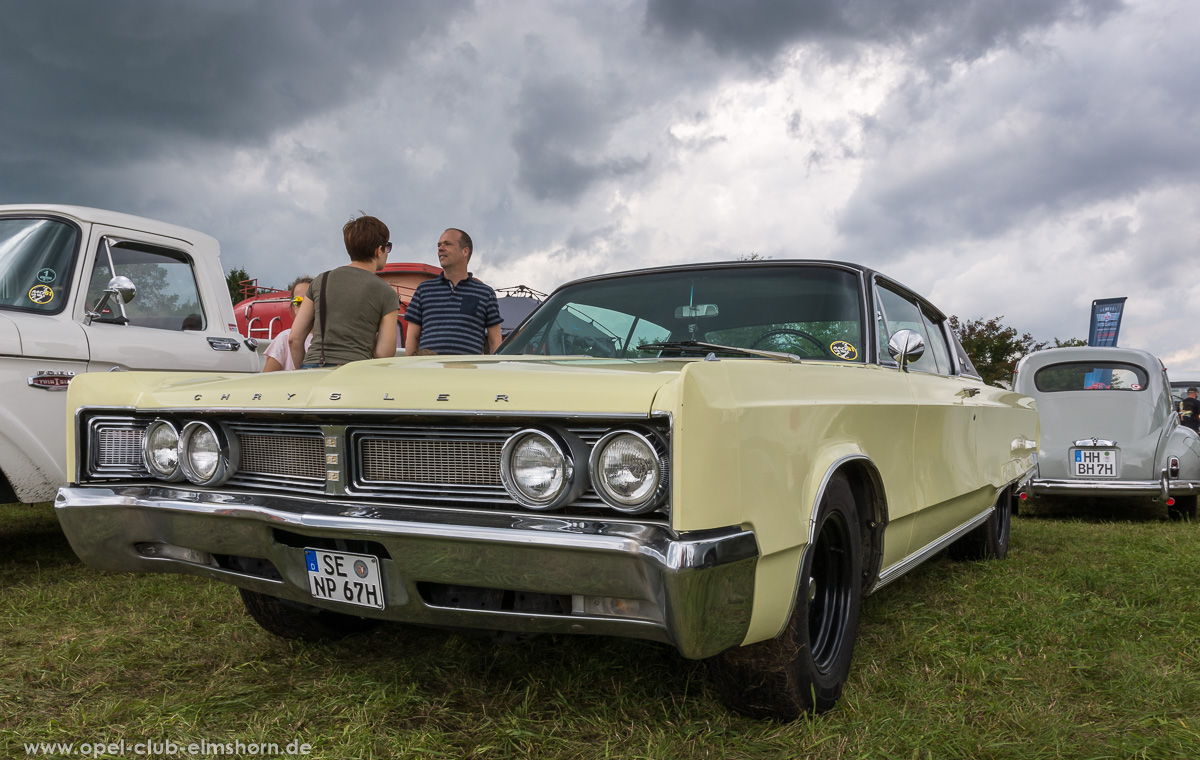 Wings-Wheels-2017-20170730_125854-Chrysler-Newport