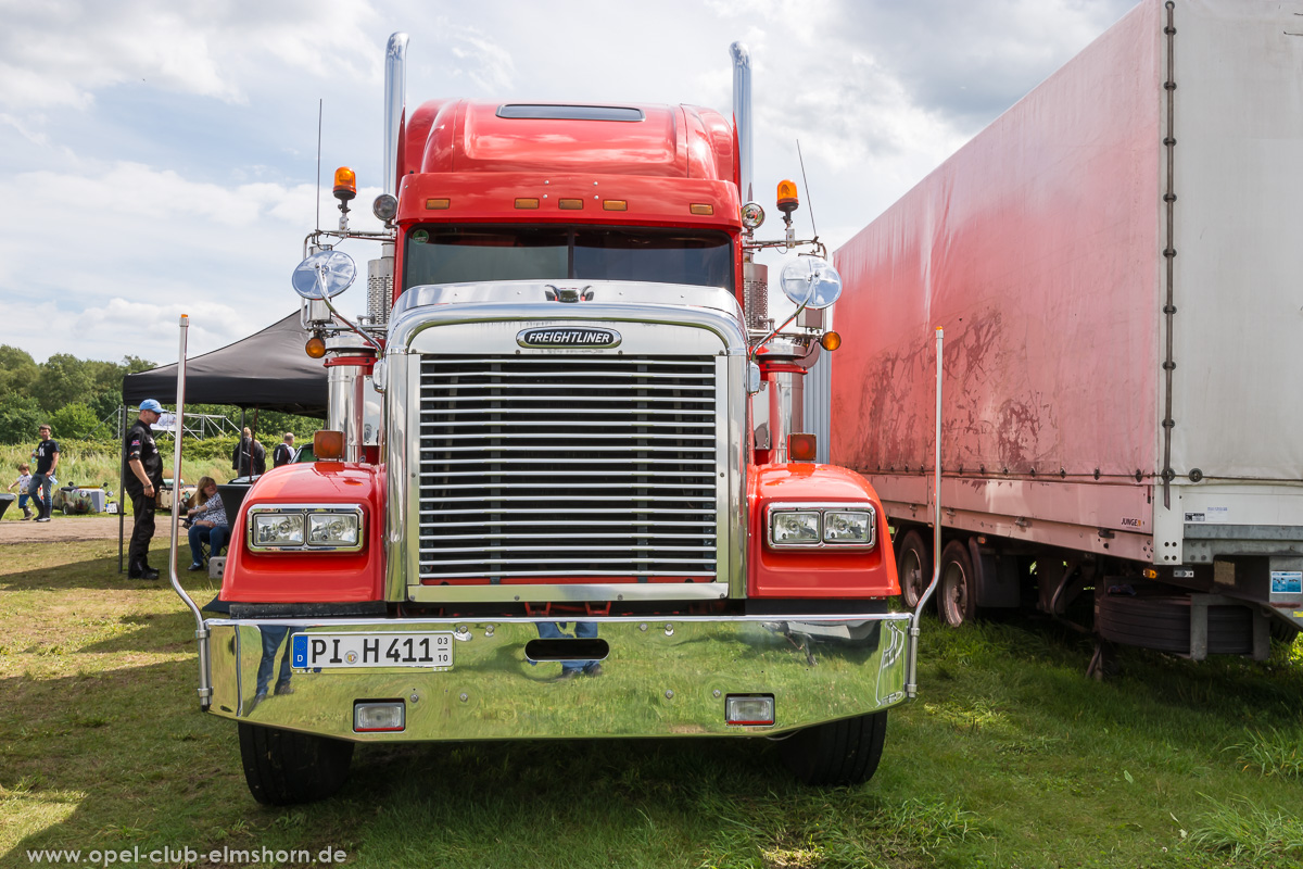 Wings-Wheels-2017-20170730_140257-Freightliner-Truck