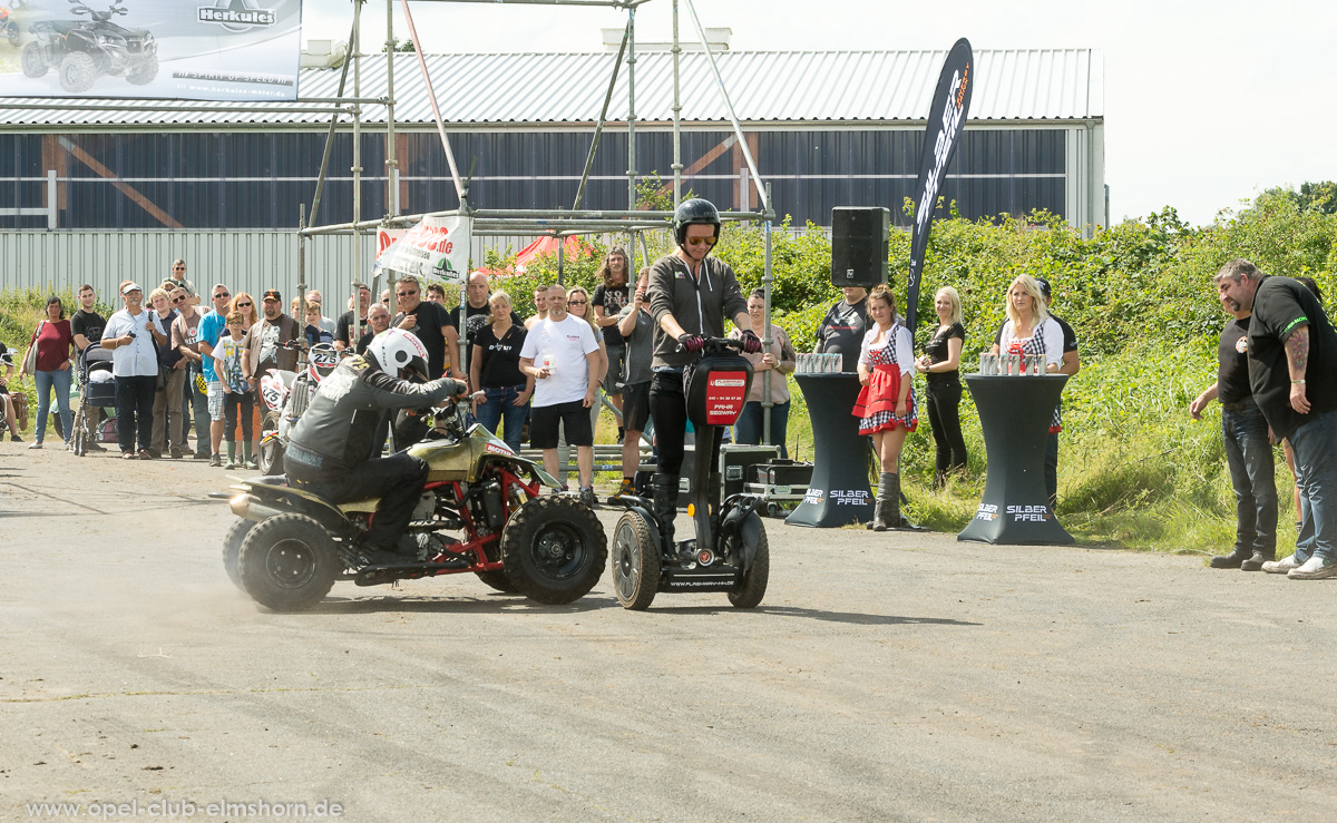 Wings-Wheels-2017-20170730_144616-Stuntshow