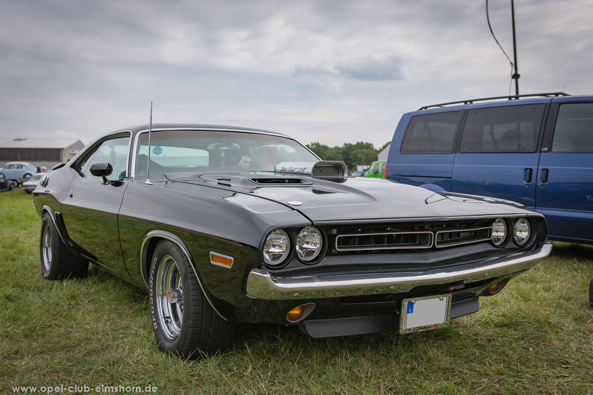 Wings-and-Wheels-2018-20180812_121543-Dodge-Challenger