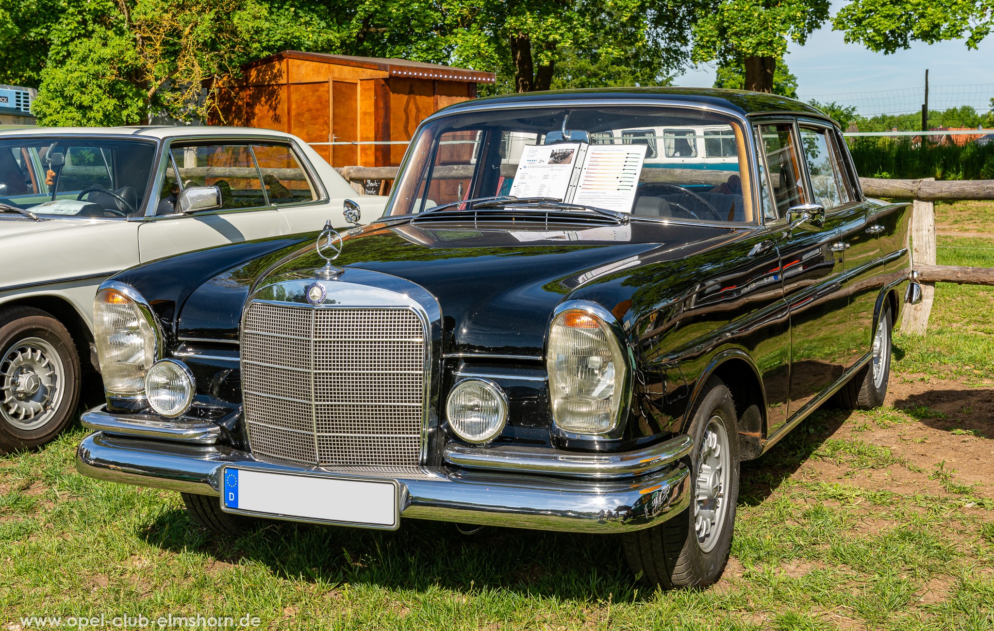 Mercedes‑Benz W111