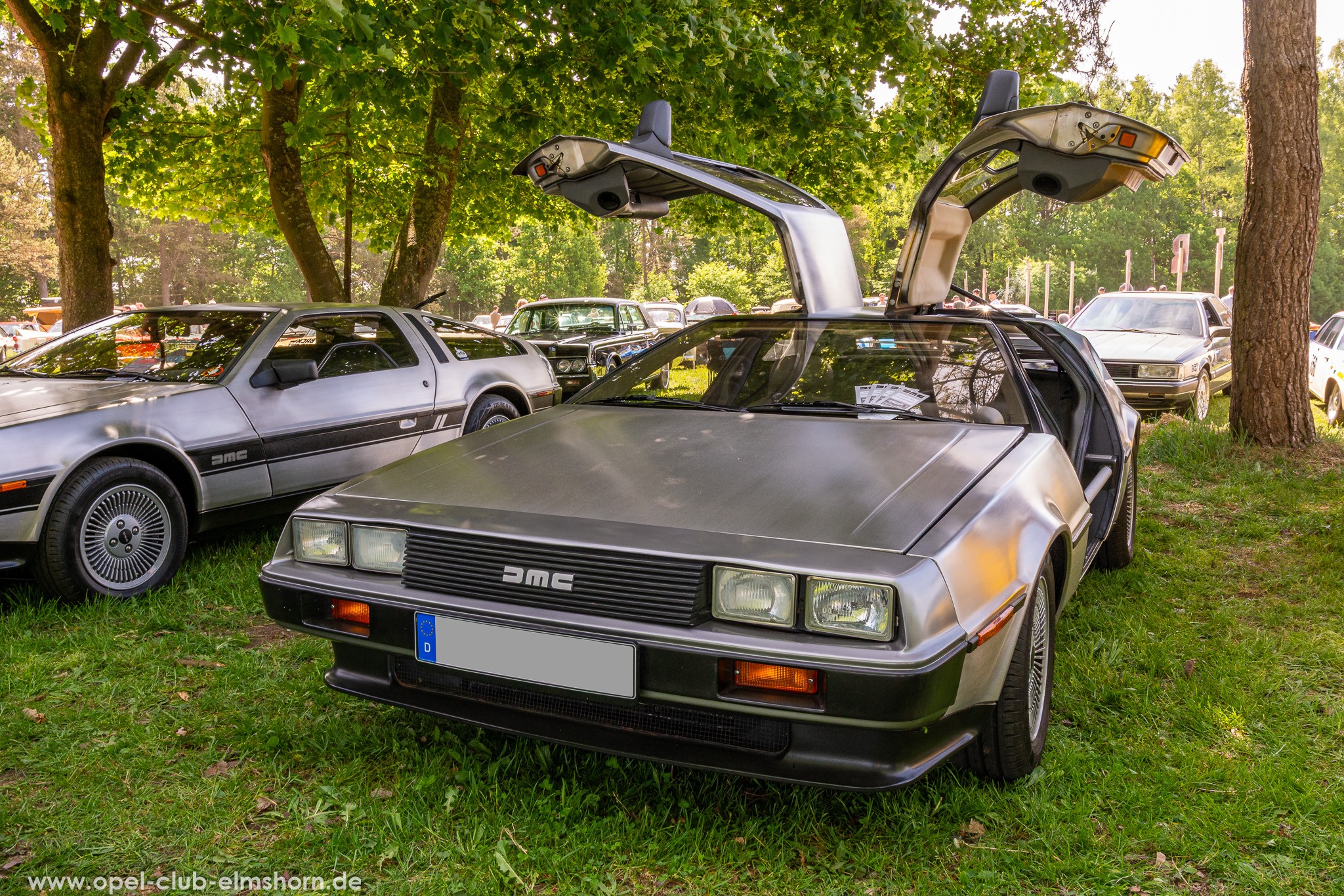 DeLorean DMC-12