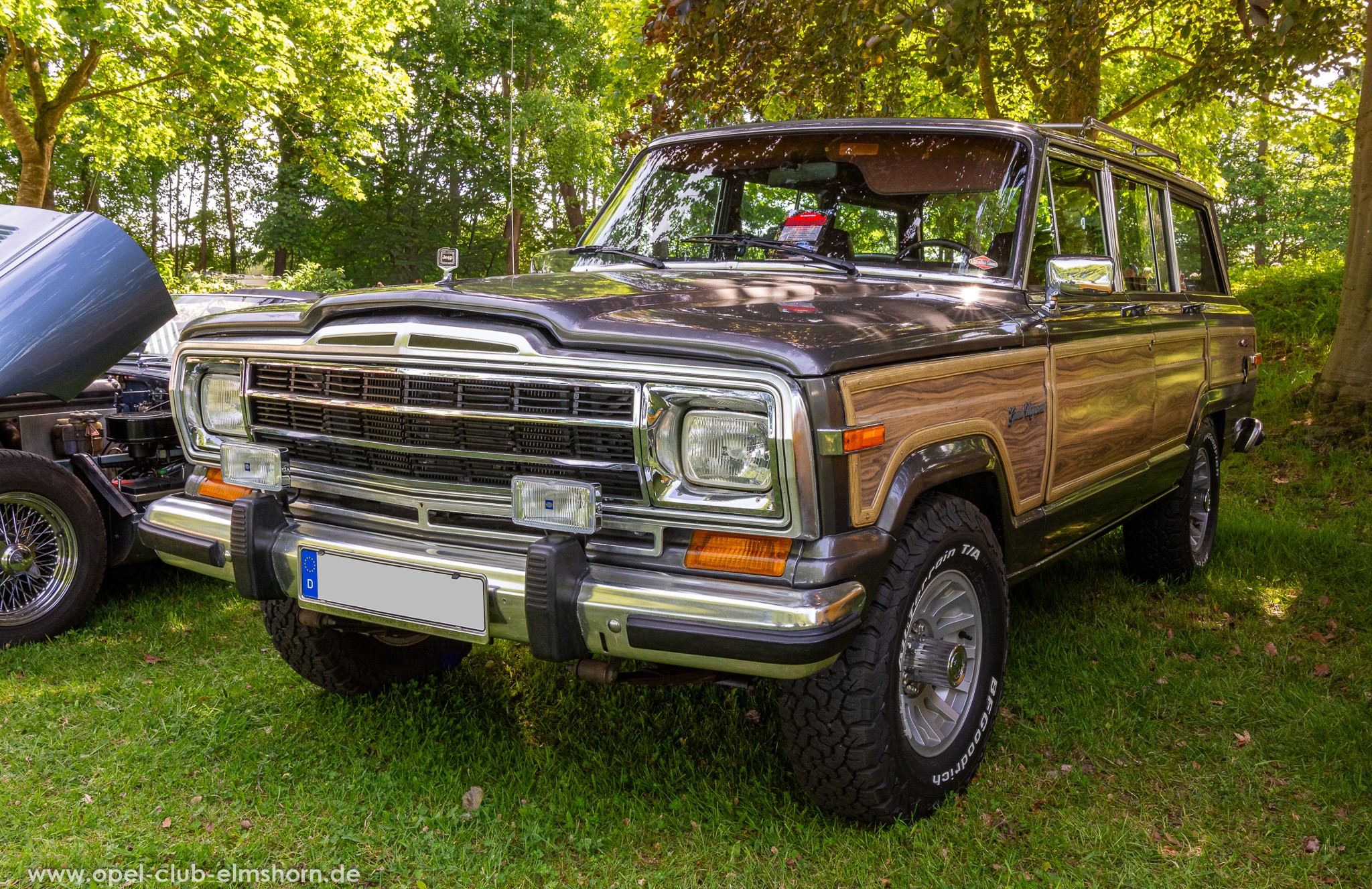 Jeep Wagoneer