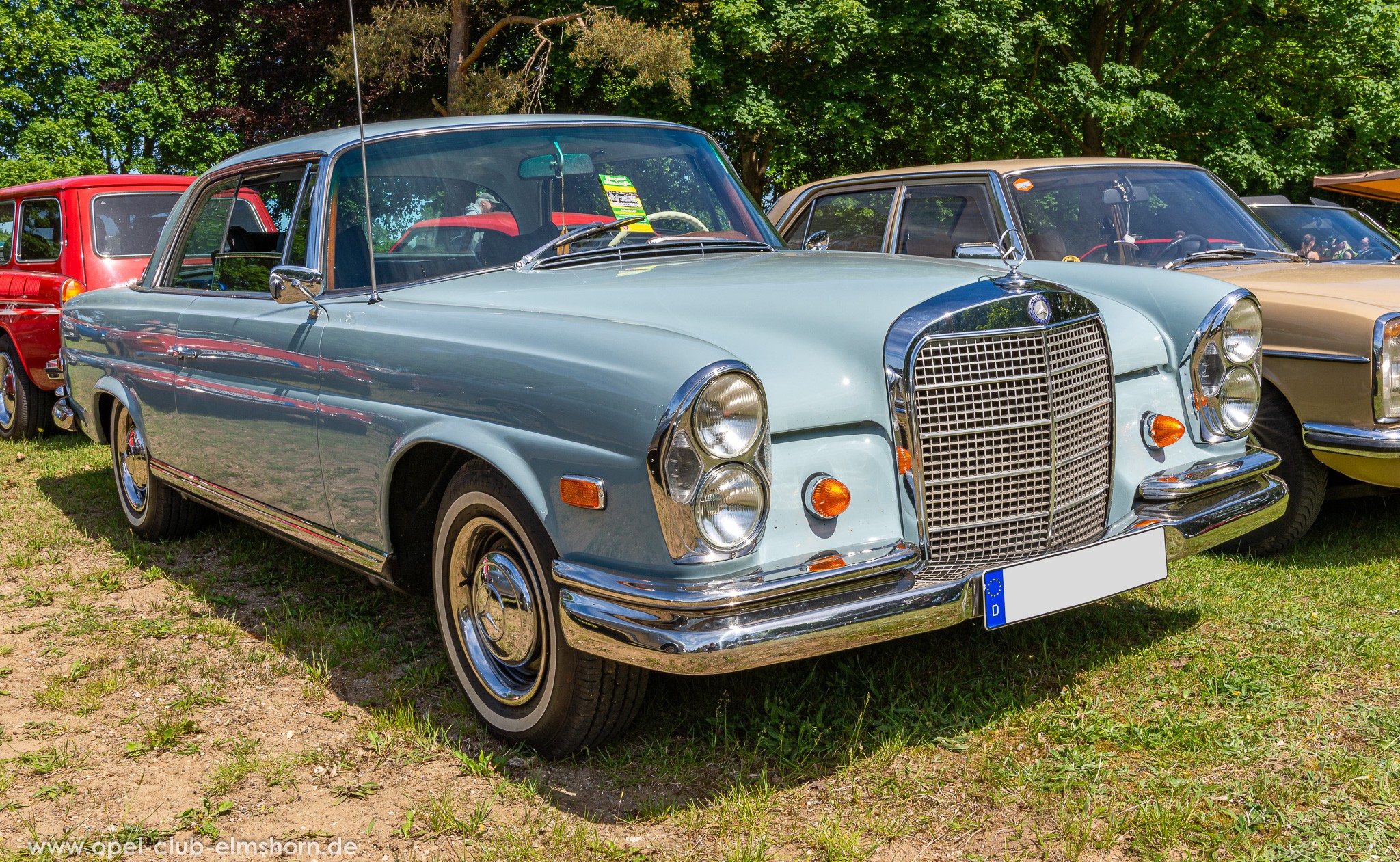 Mercedes-Benz W111